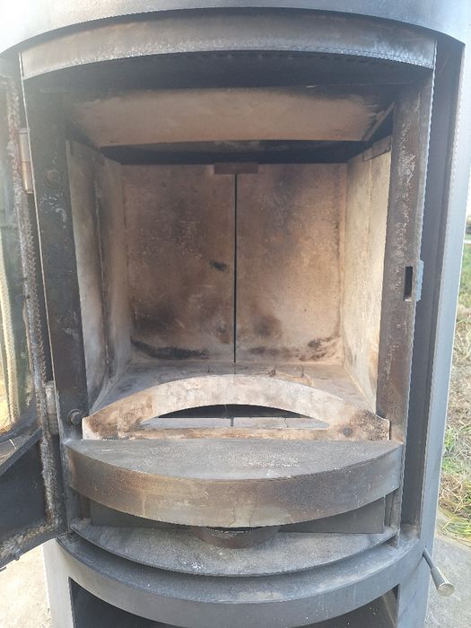 Piec kominek koza
