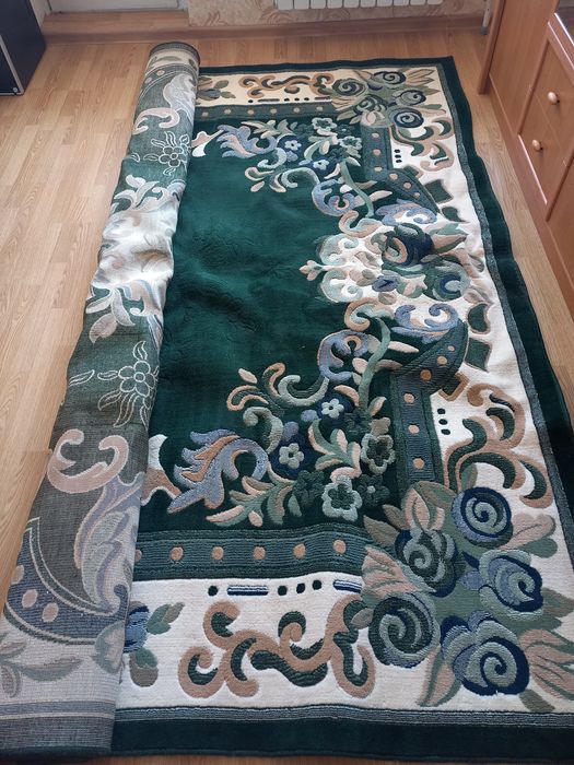 Килим 4х2.75 як новий