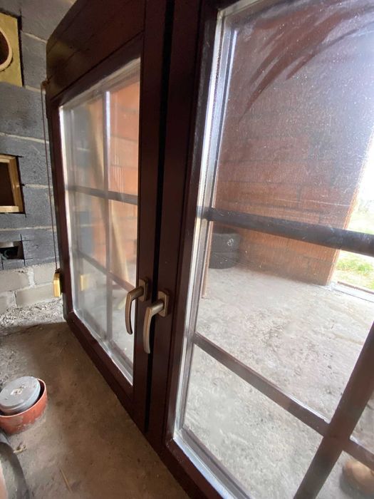 Okno podwójne drewniane dwuszybowe wraz z roletą