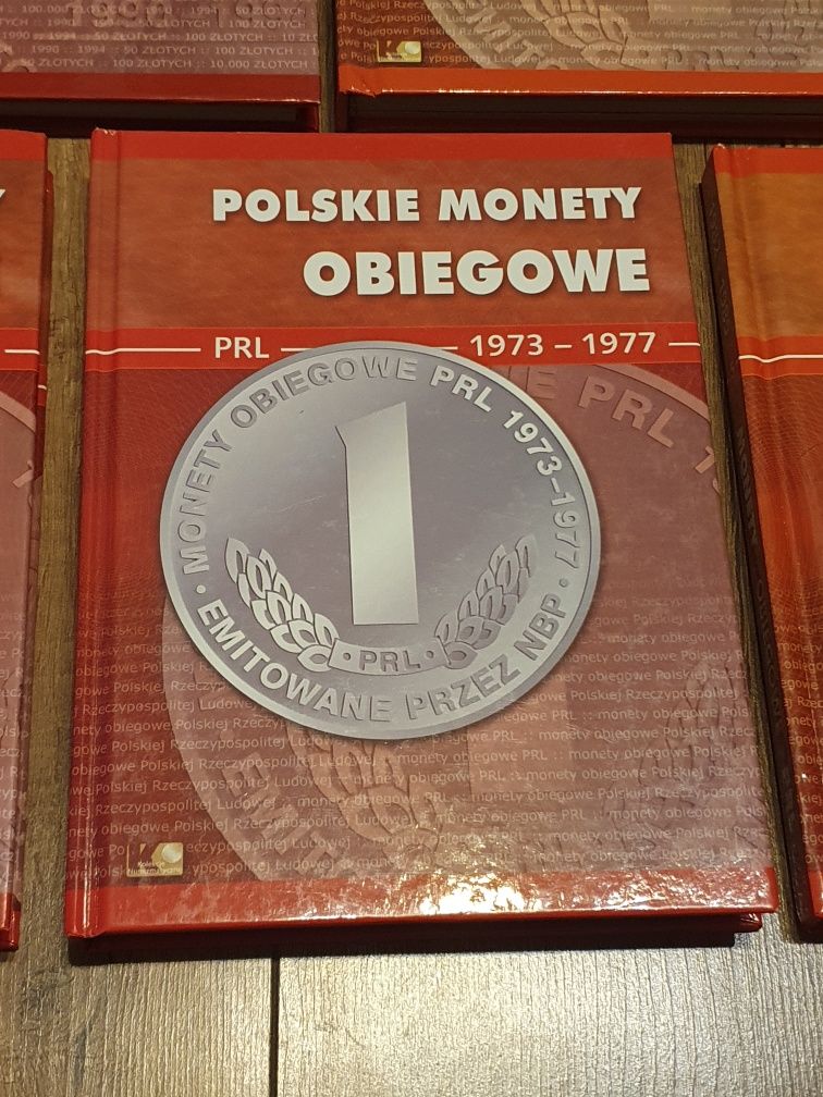 Komplet albumów monet obiegowych PRL od 1949 do 1994 album
