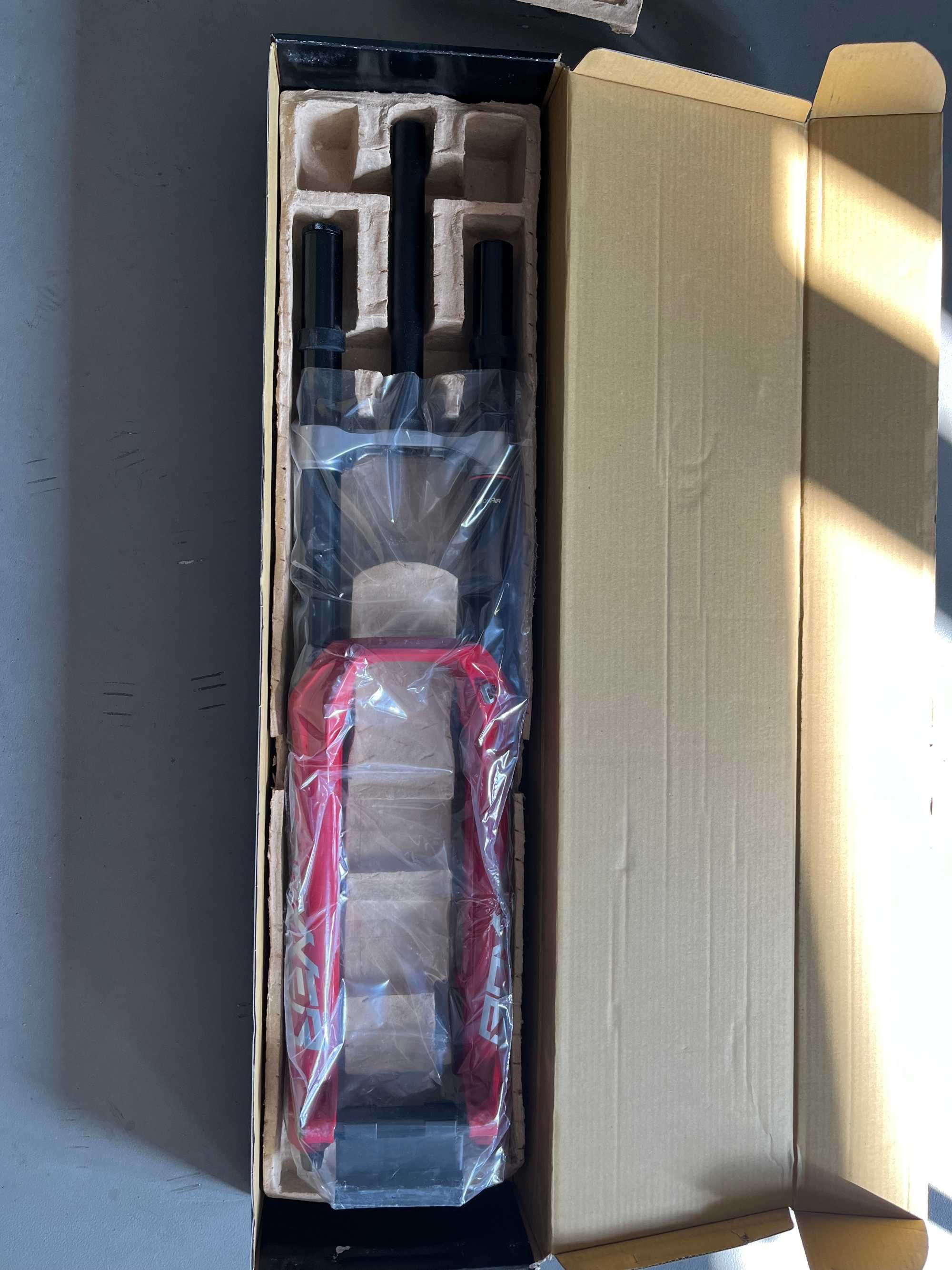 Amortyzator RockShox BoXXer Ultimate 27,5" 200mm skoku