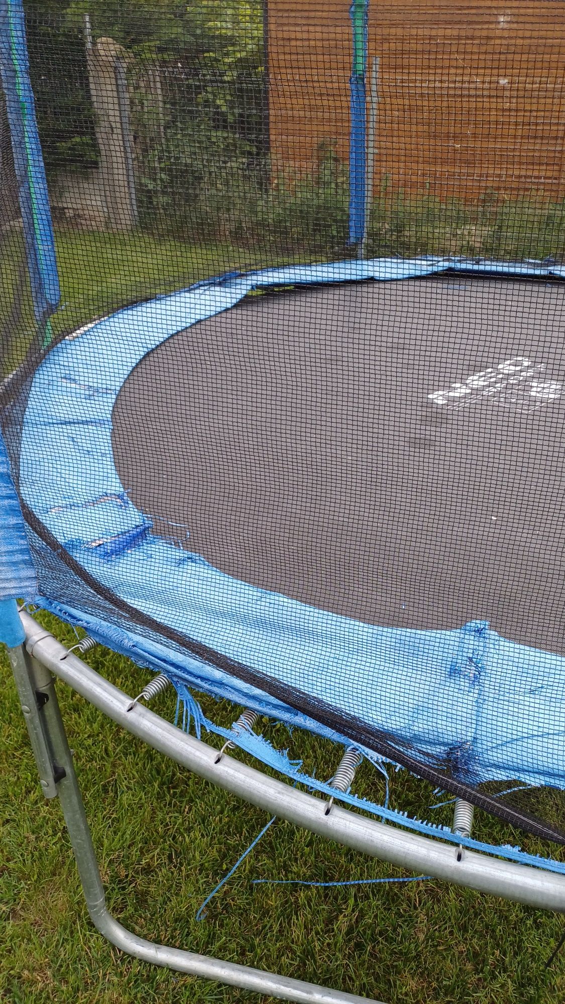 Trampolina 300cm - używana, do napraw.