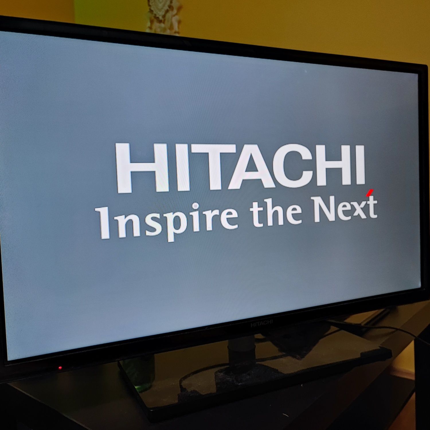 Telewizor Hitachi 32 sprawny bez pilota