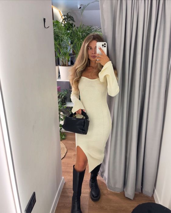 Сукня весняна жіноча