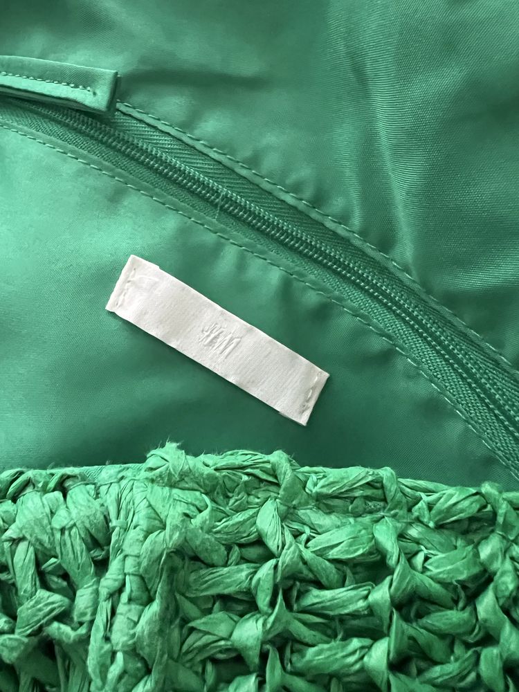 H&m яркая летняя сумка.