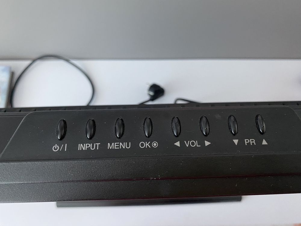 Телевізор LG 20LS1R
