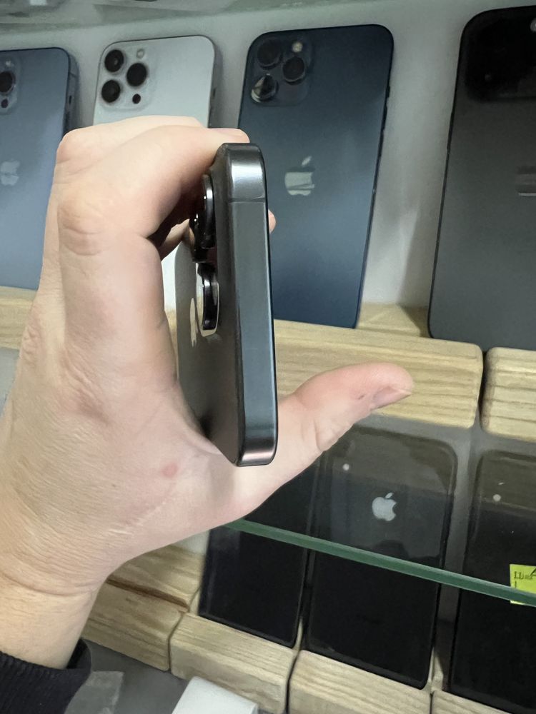 НОВИЙ iPhone 15 Pro 128gb Black Titanium Neverlock гарантія