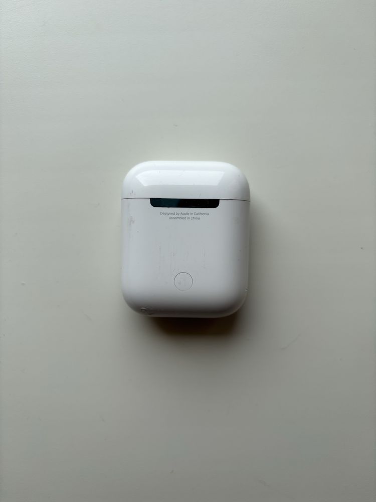 продам наушники AirPods 2