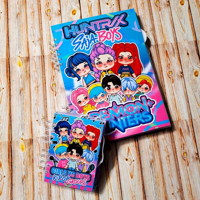 Zestaw 2 szt. Książka na rzepy K-pop Demon Hunters. Lamibook