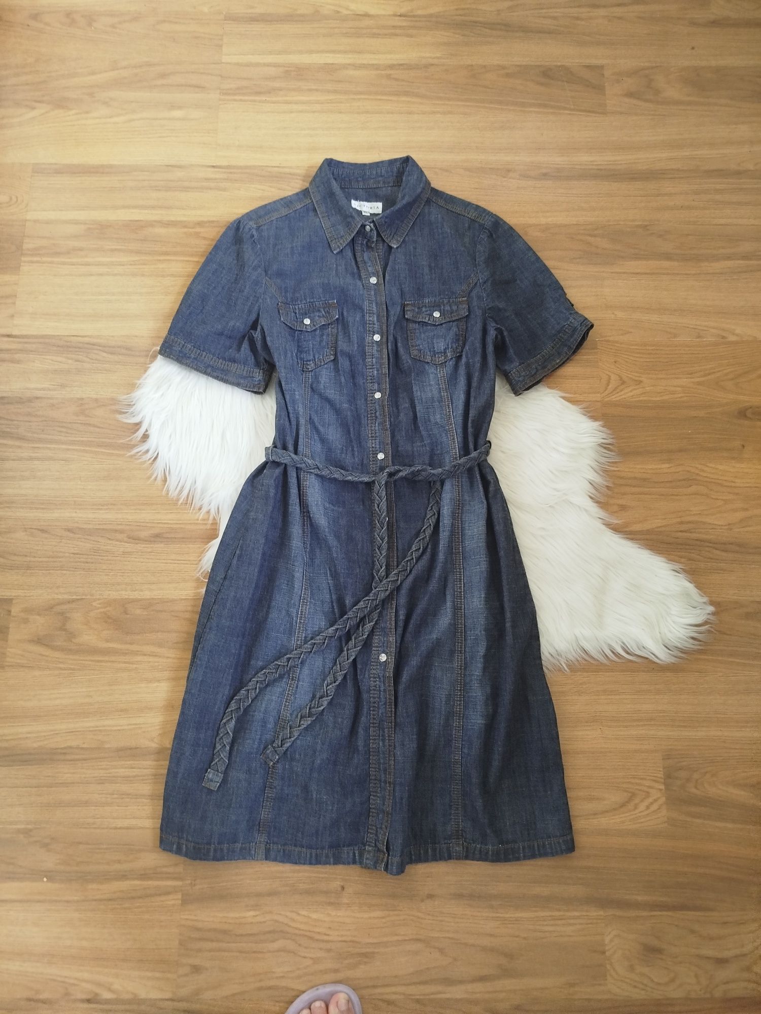 Victoria sukienka szmizjerka rozpinana granatowa dżinsowa jeans dress