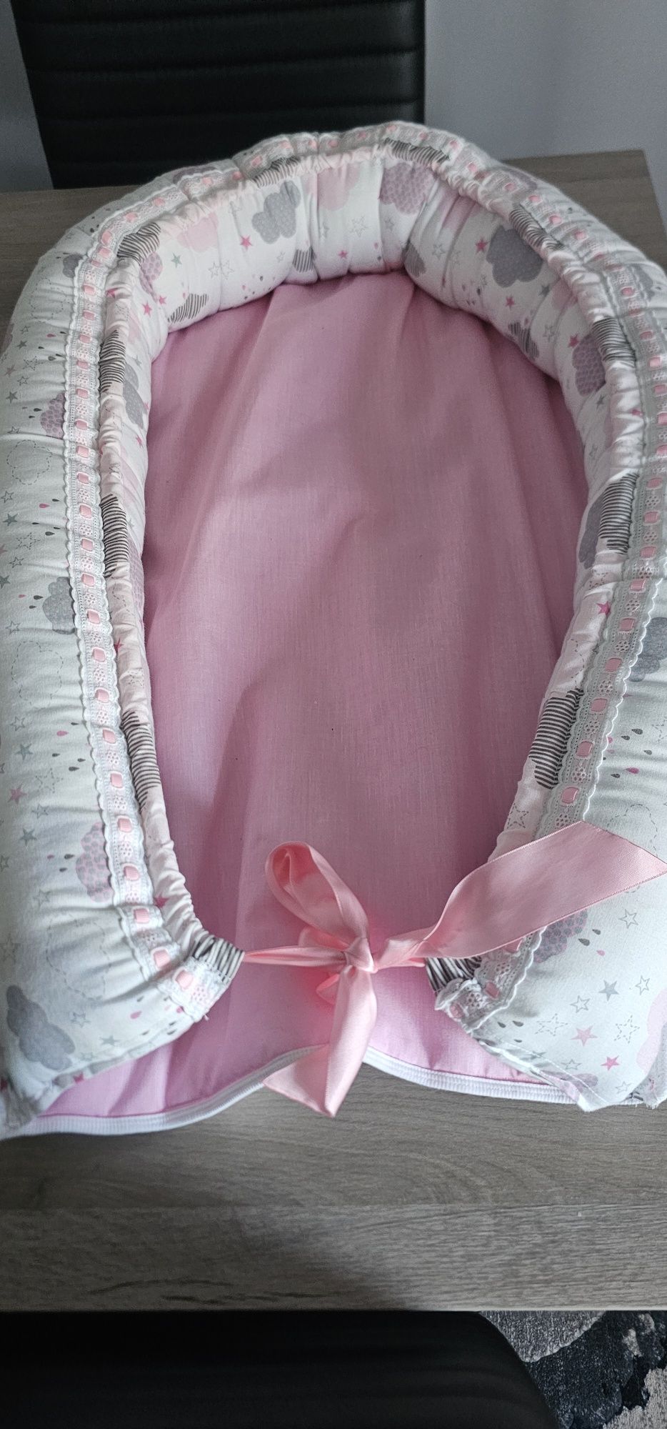 Ninho de bebé em rosa