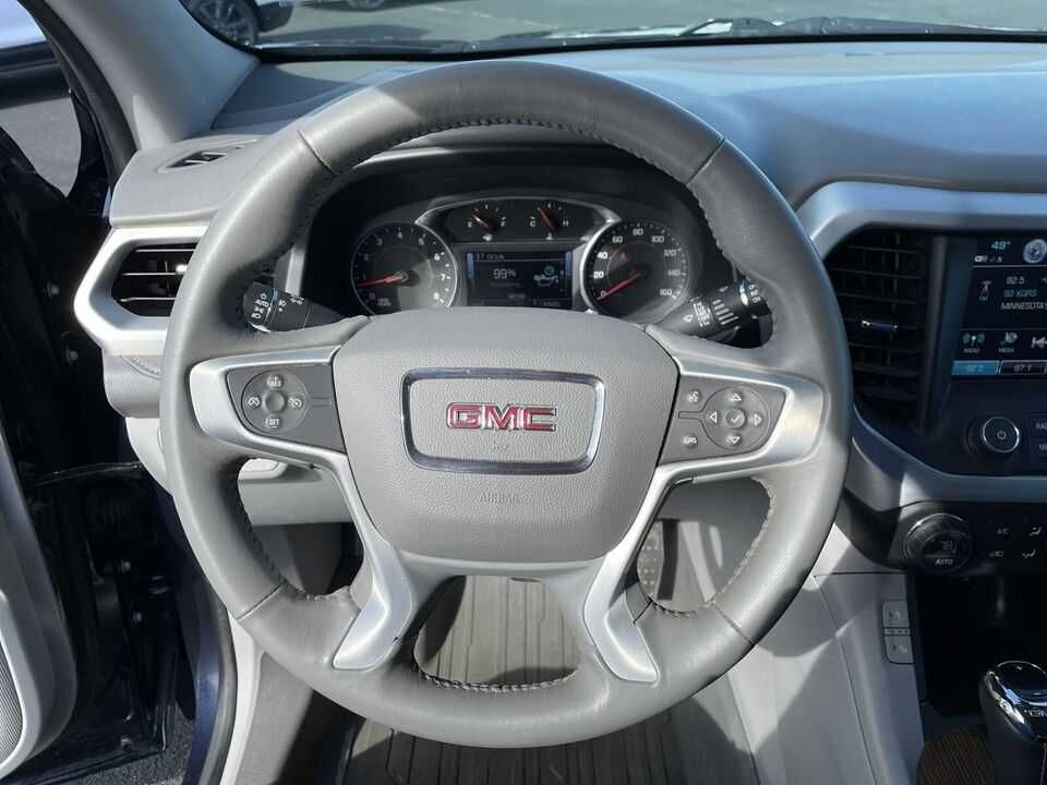 2017 GMC Acadia SLE