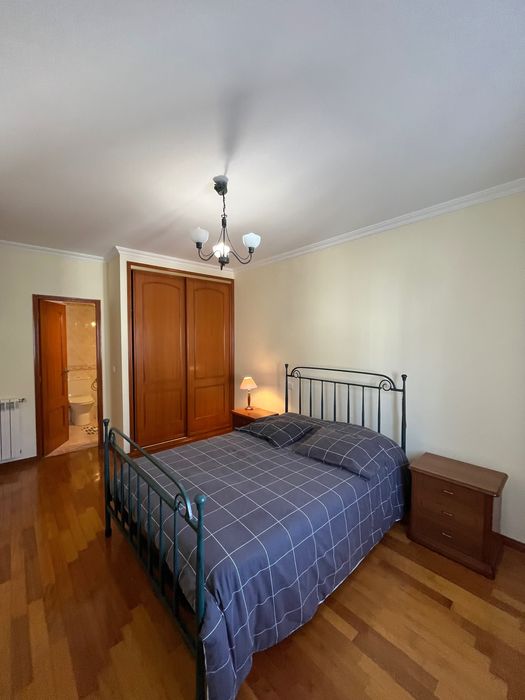 Arrendamento de excelente T3 na Urbanização Quinta das Lágrimas