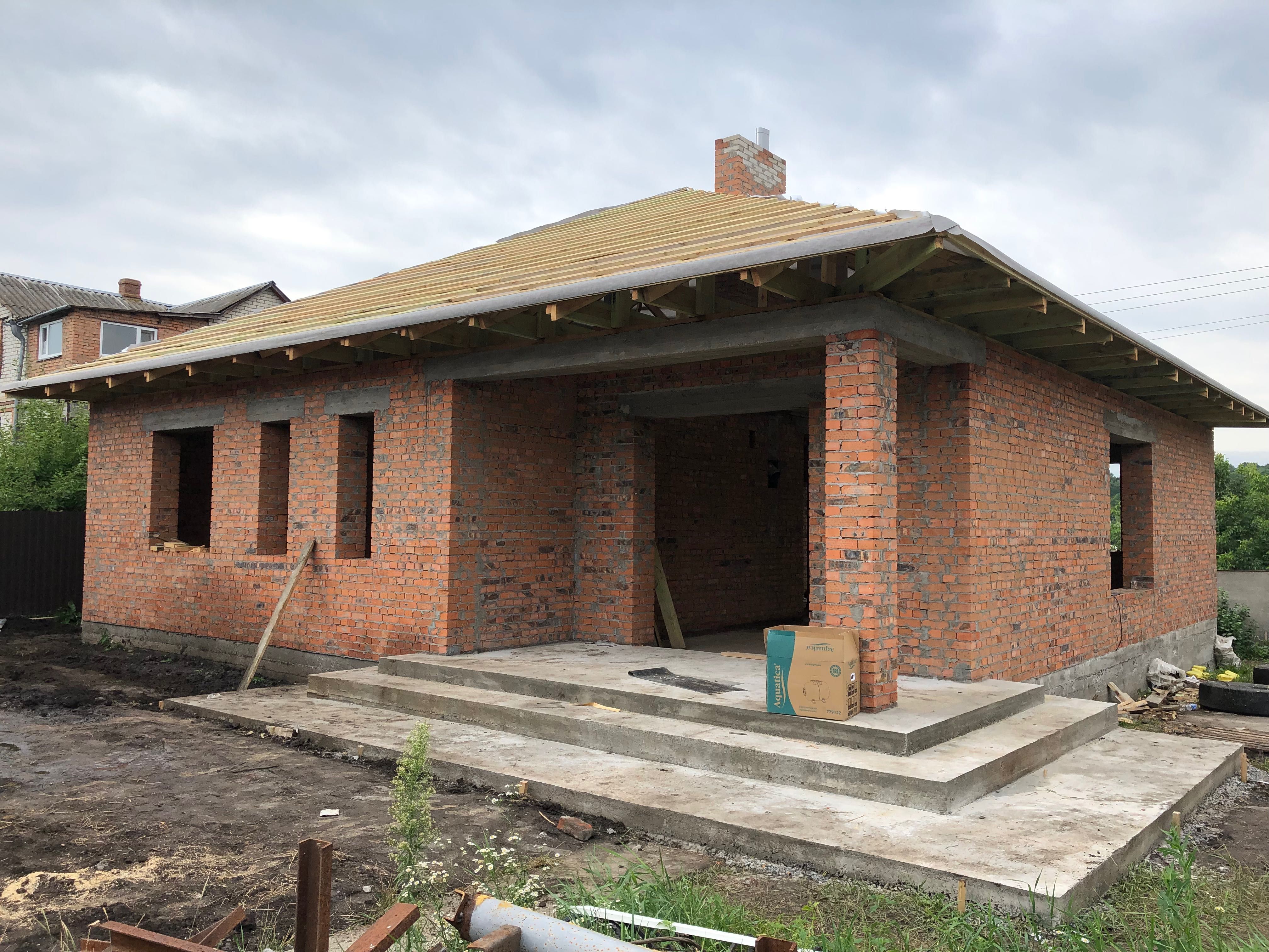 Будівельні роботи:Фундамент, муровка.