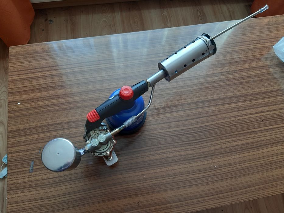 Pszczoly, dyfuzor-Apiwar do dymienia, warroza