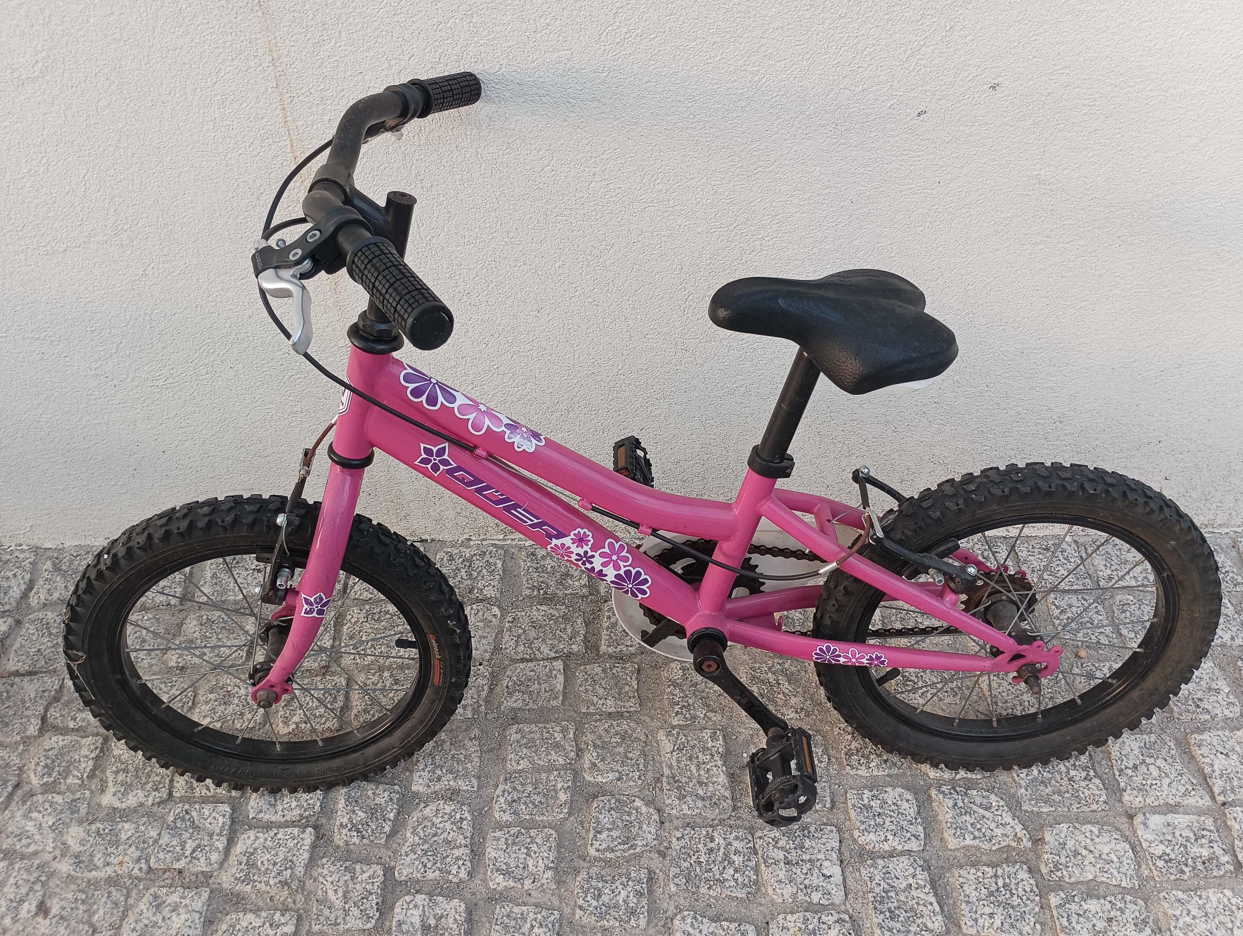 Bicicleta de criança usada.