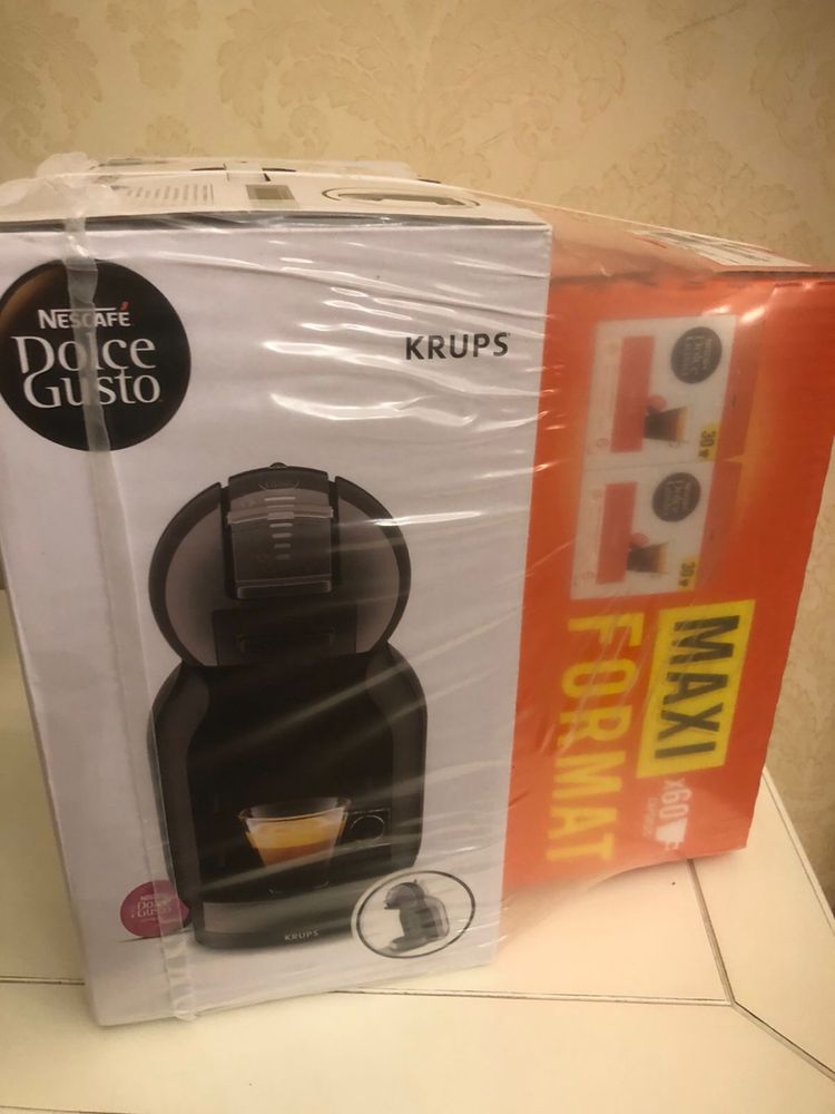 Капсульна кавоварка Krups Dolce Gusto Mini Me + 60 капсул