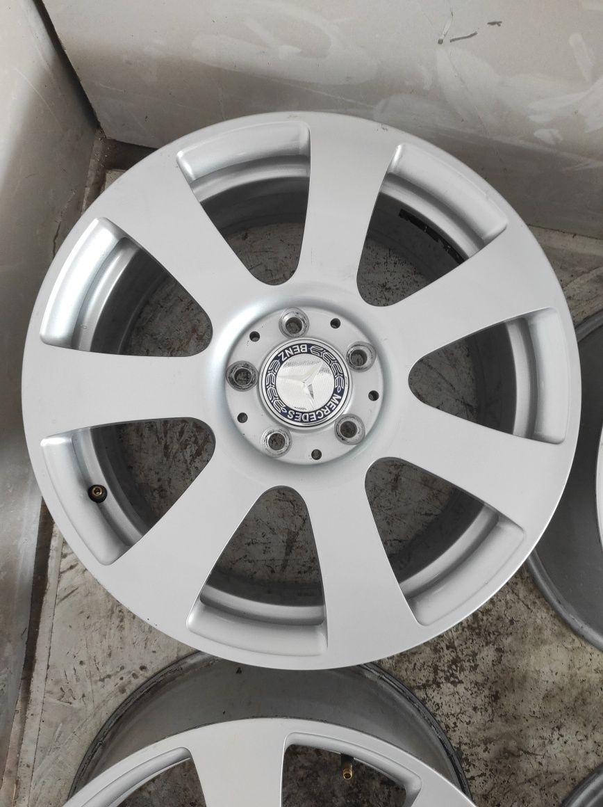 531 Felgi aluminiowe ORYGINAŁ MERCEDES R 17 5x112  Bardzo Ładne