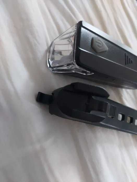 Lampka rowerowa hulajnoga przednia z bateriami widoczność drogowa bike