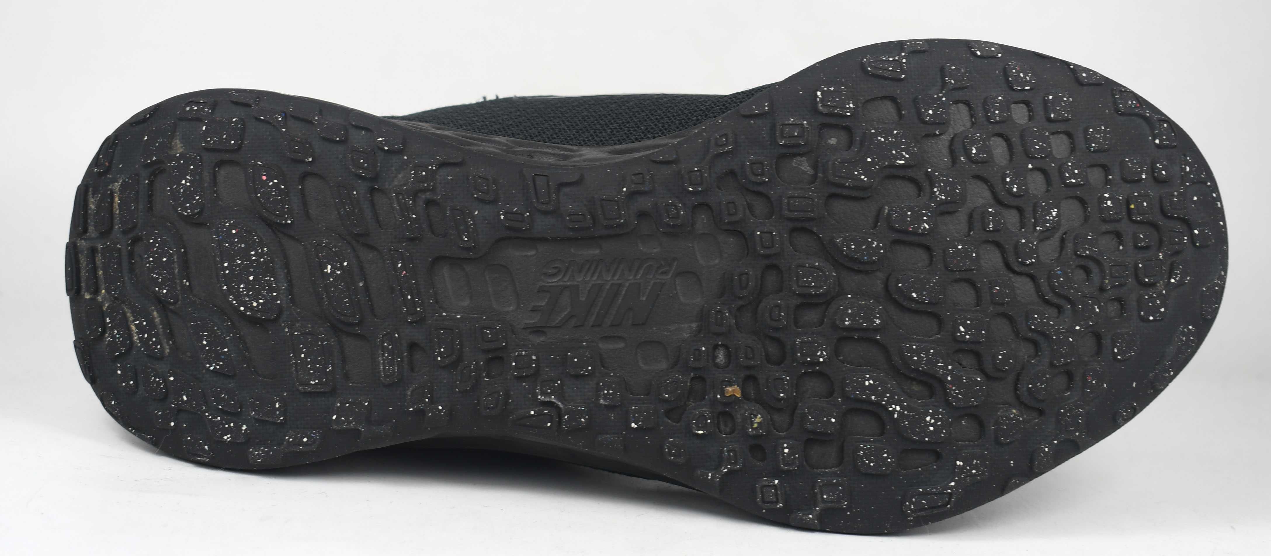 Używane Buty do biegania Nike Revolution 6 Nn DC3728  roz. 42,5