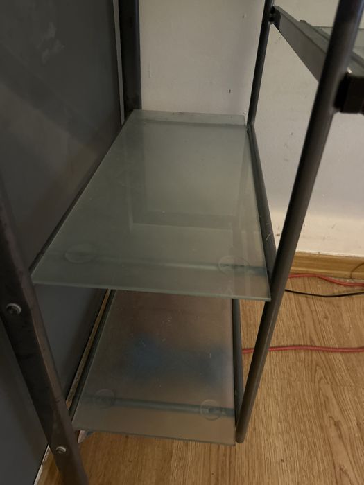Mesa de vidro com gaveta