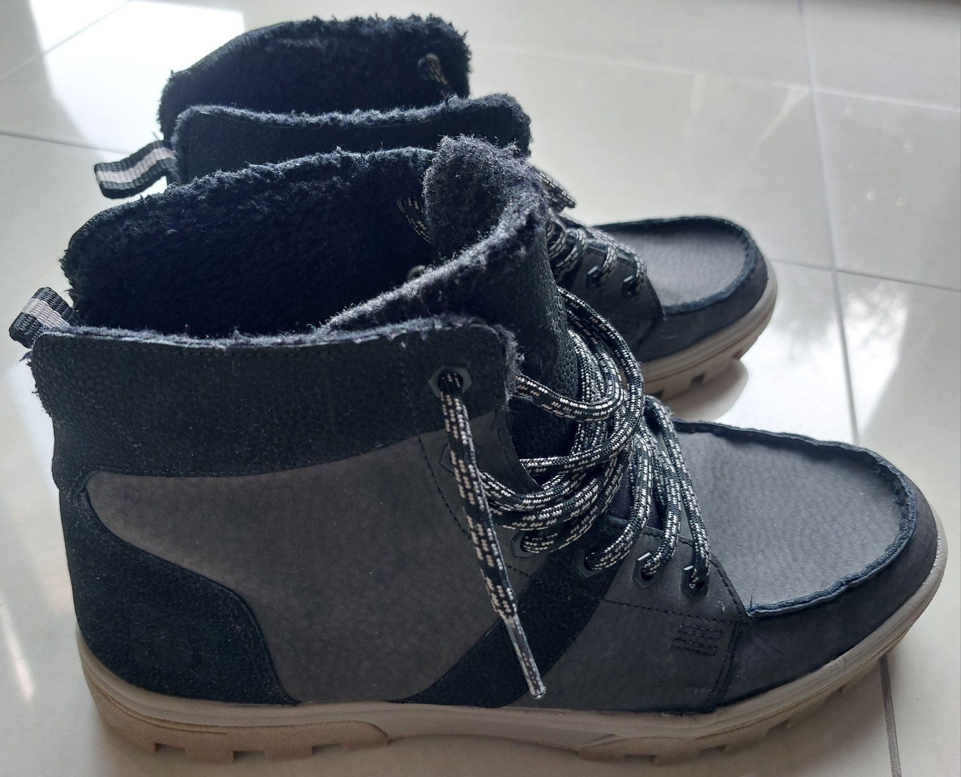 DC Shoes skórzane botki ocieplane 44,5 29cm jak nowe