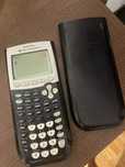Calculadora Gráfica TI-84 Plus – Excelente Estado