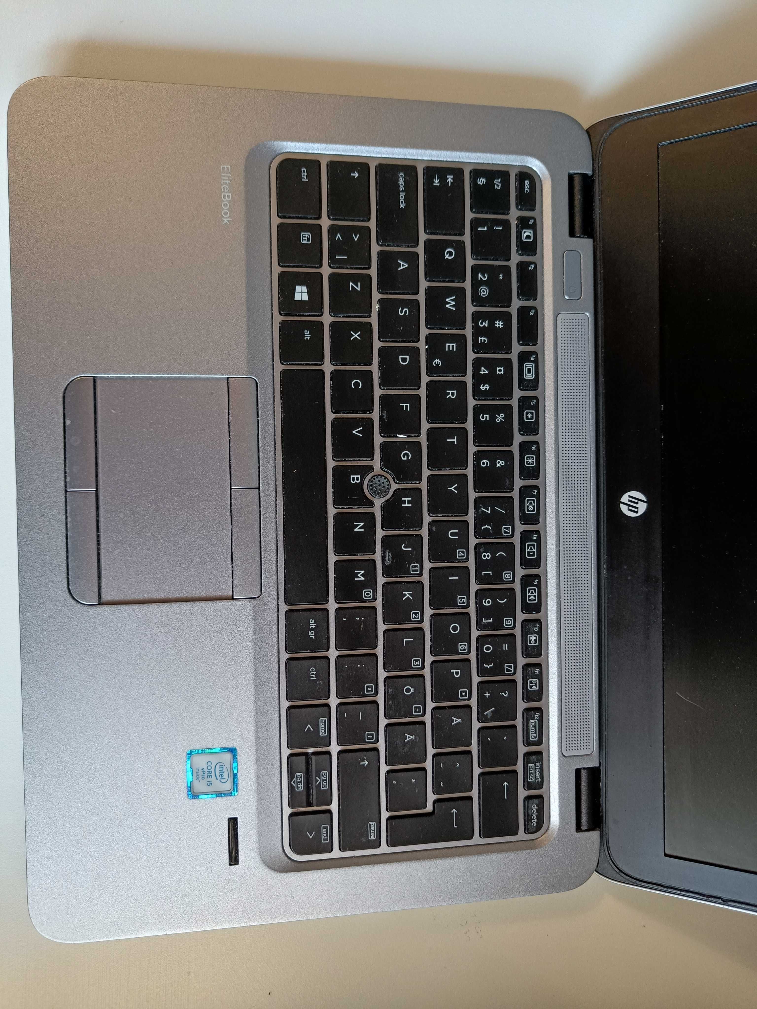 Laptop HP EliteBook 820 G3 || Windows 10 Home