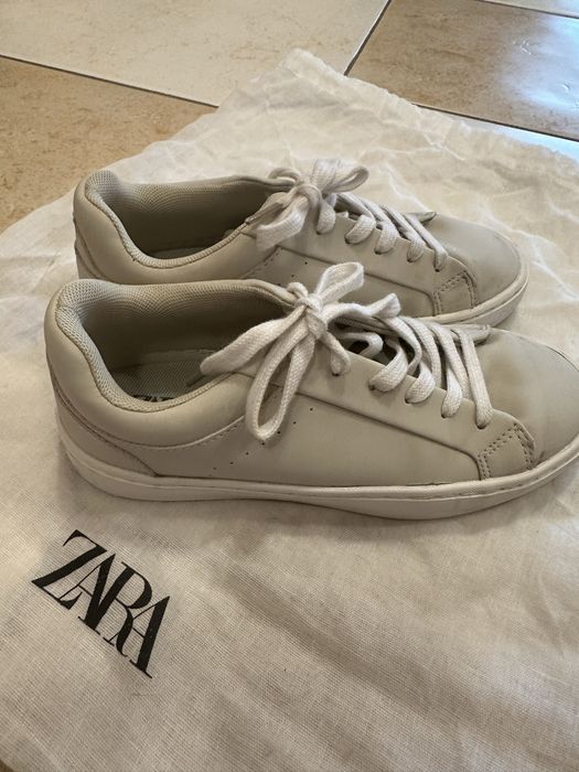 Продам кросівки ZARA 33