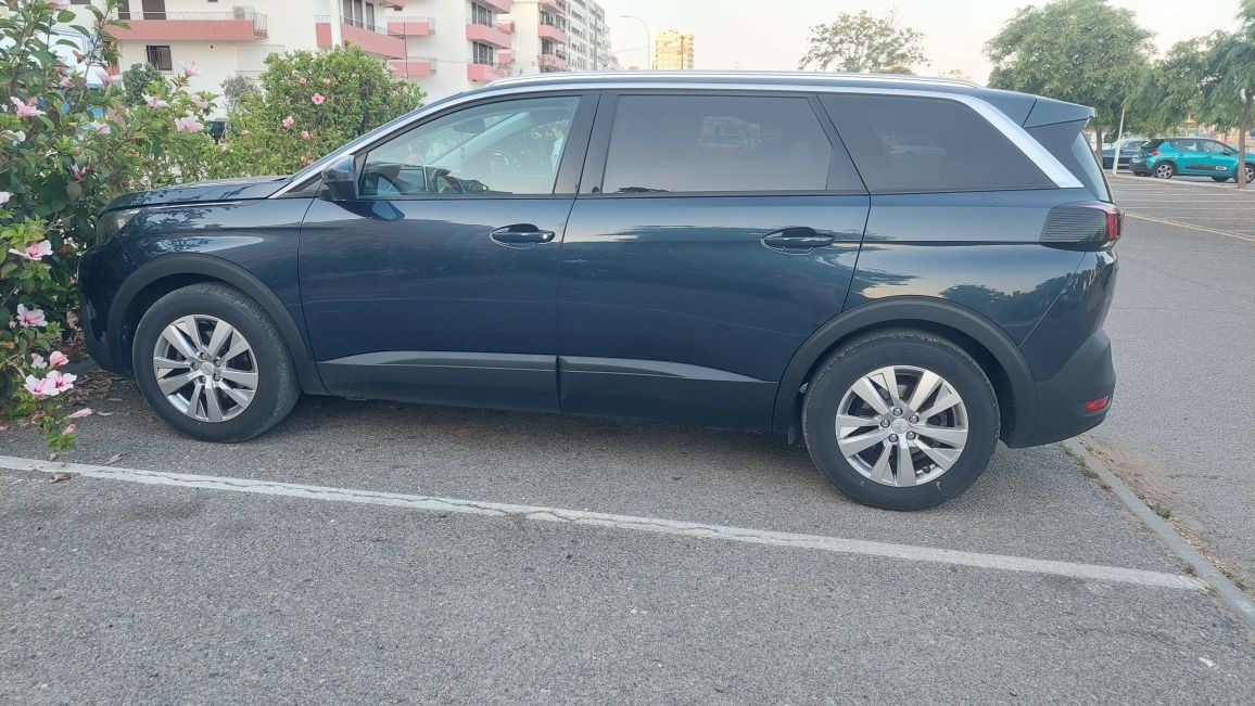 Peugeot 5008 1.6hdi cx aut 7Lug 2017