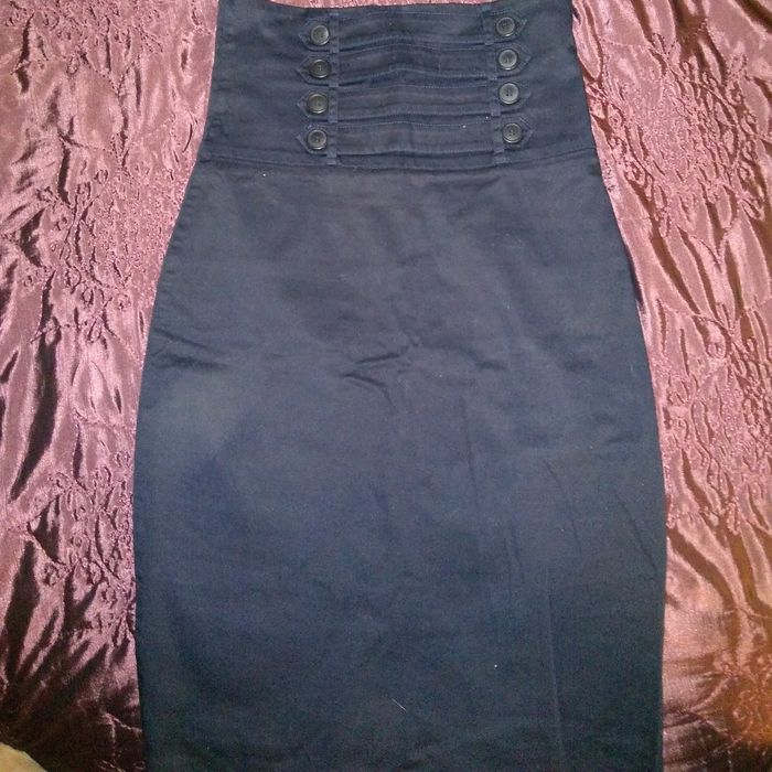 Spódnica ołówkowa granatowa klasyczna