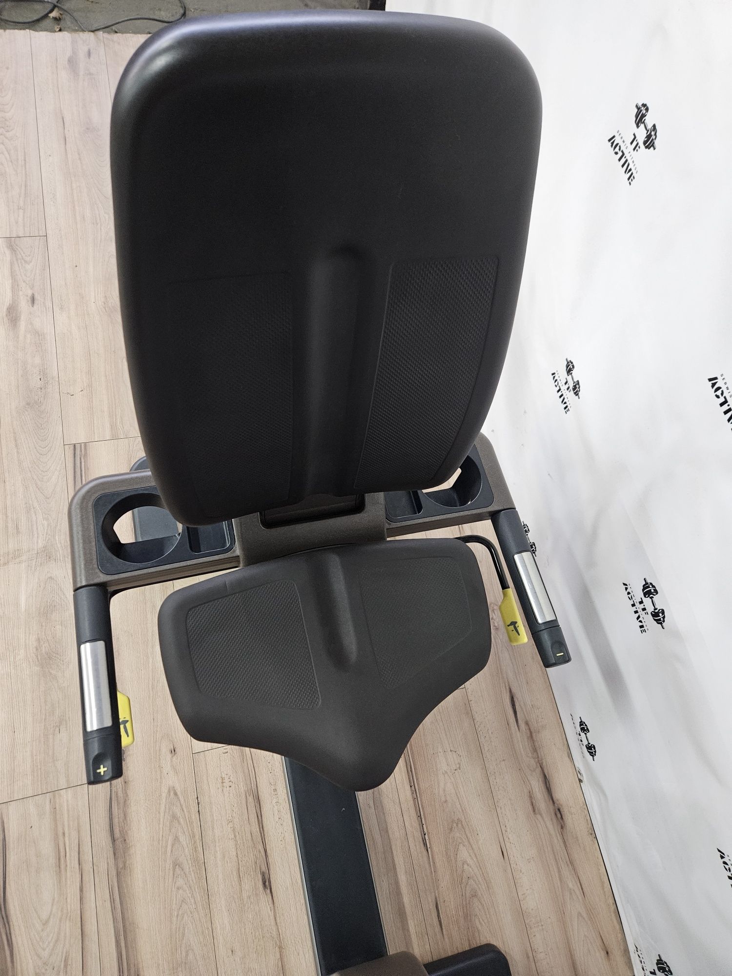 Rower poziomy technogym artis recline unity3