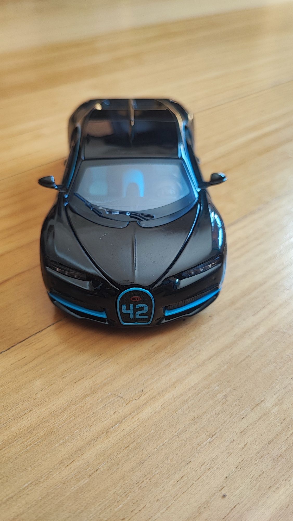 Carros miniatura 1:32 e 1:36