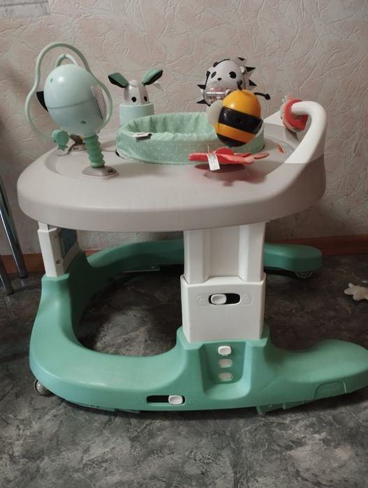 Розвиваючий центр Tiny Love 4 в 1