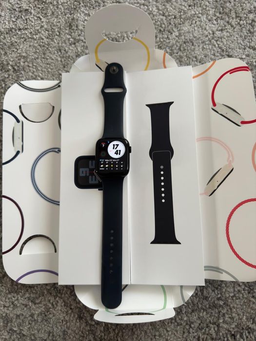 2 Apple Watch SE Gen2 versao GPS de 44mm e 40mm