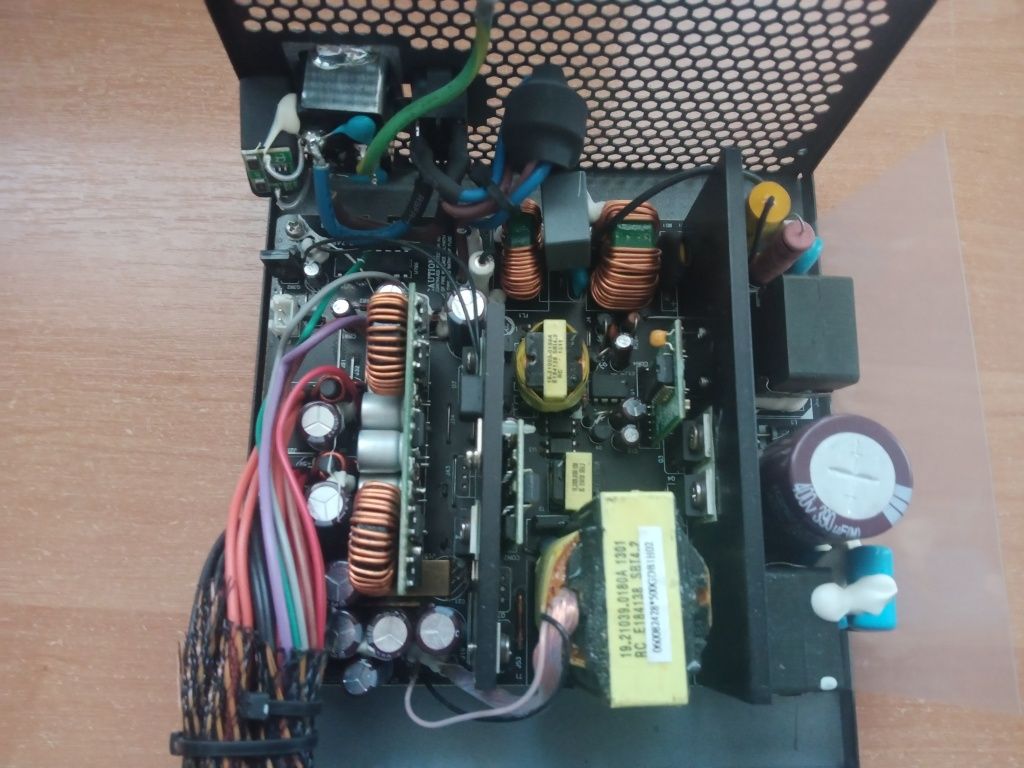 Блок живлення Elite Gold 650w під ремонт