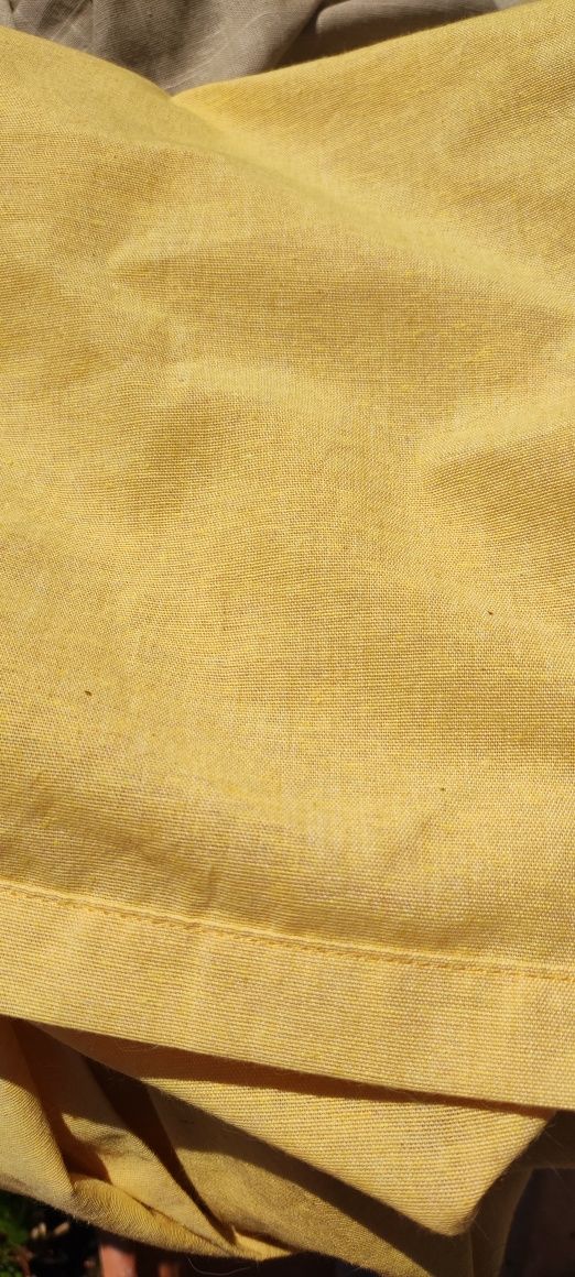 Cortinas do IKEA, tom esverdeado(2) e amarelo(2) tecido linhado, com d