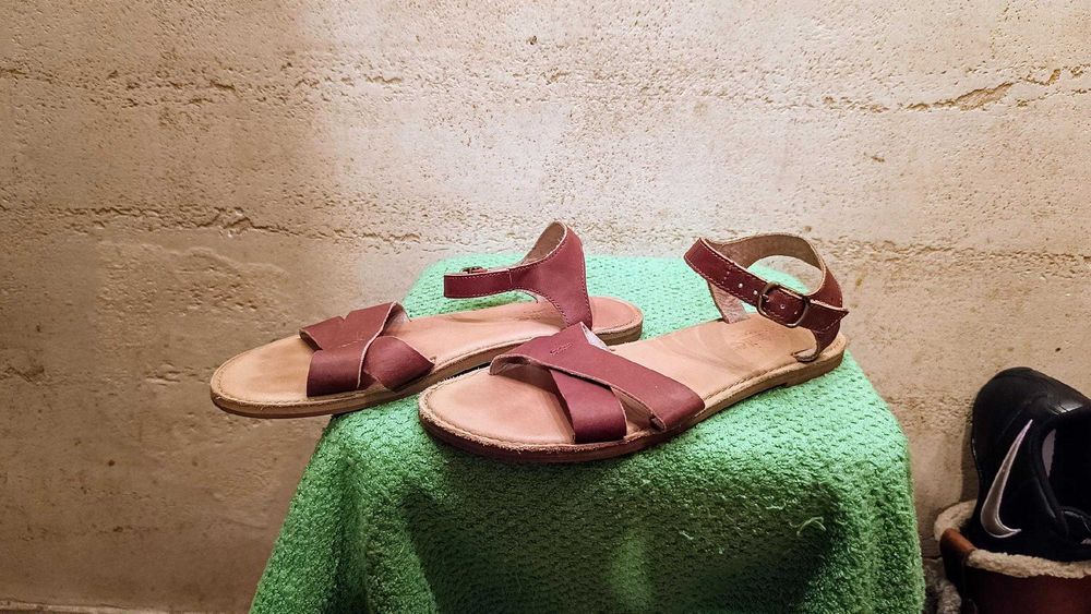 Damskie sandały TIMBERLAND EK HARBORVIEW Y-STRAP r.40,5 skóra stan bdb