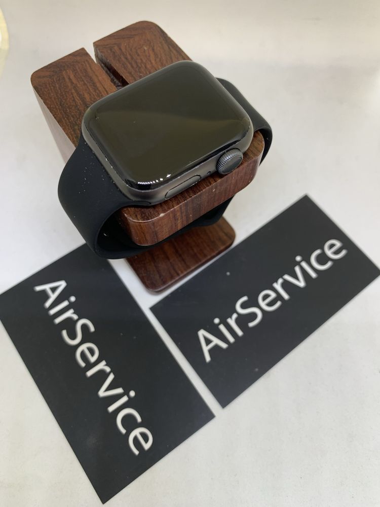 Оригінальні Apple watch series 6 40   mm