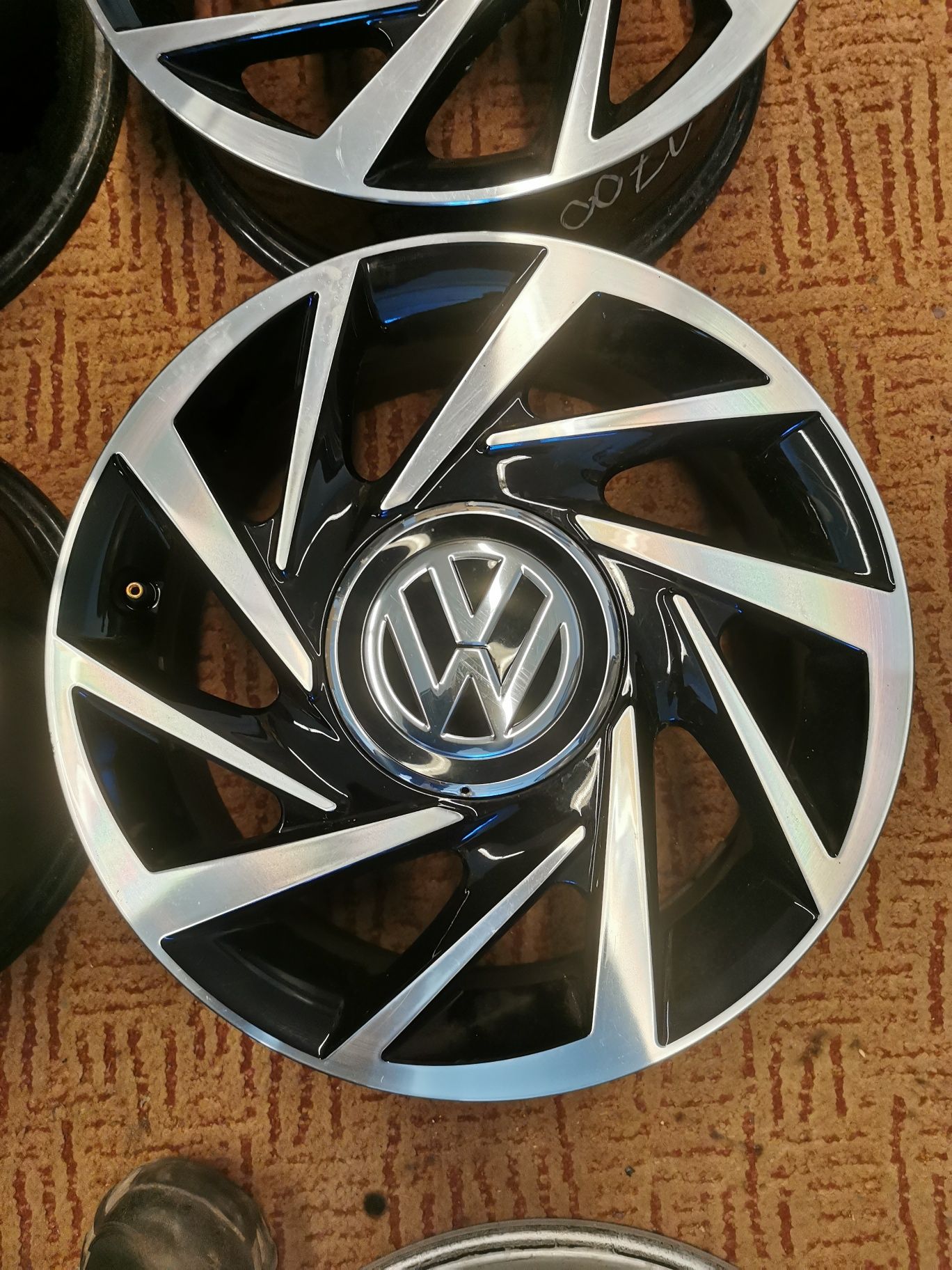 Felgi aluminiowe 15" 4X100 5.5J  ET41 Volkswagen