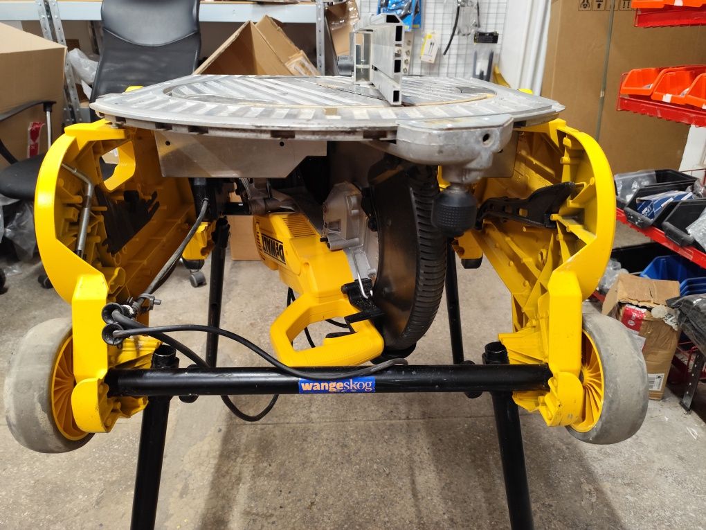Piła DeWalt D27107 ukośnica piła stołowa obrotowa
