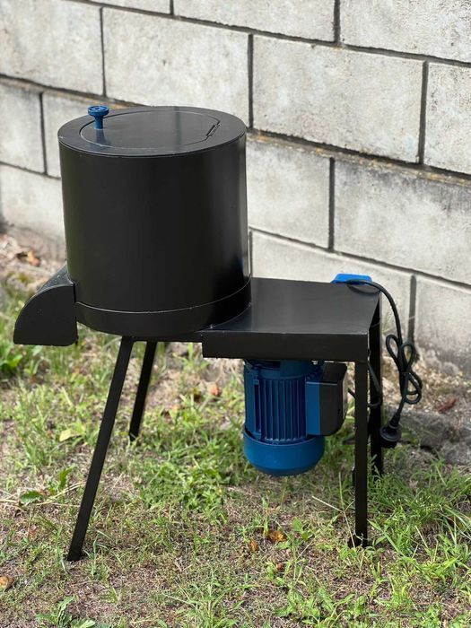 Подрібнювач корнеплодів 1,5 кВт, корморізка 3 мм бурякорізка АКЦІЯ!