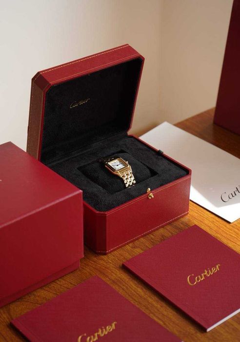 В наличии часы Cartier Panthere Картье пантере медиум