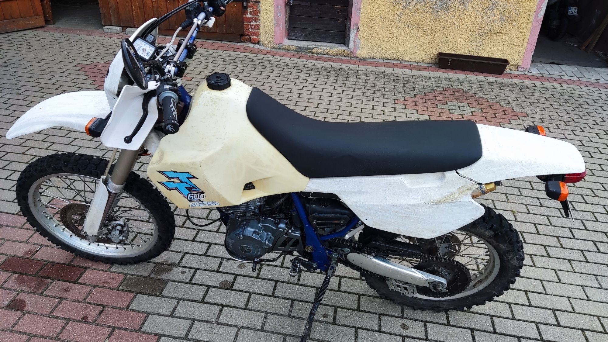 Belgarda TT600, Yamaha xt