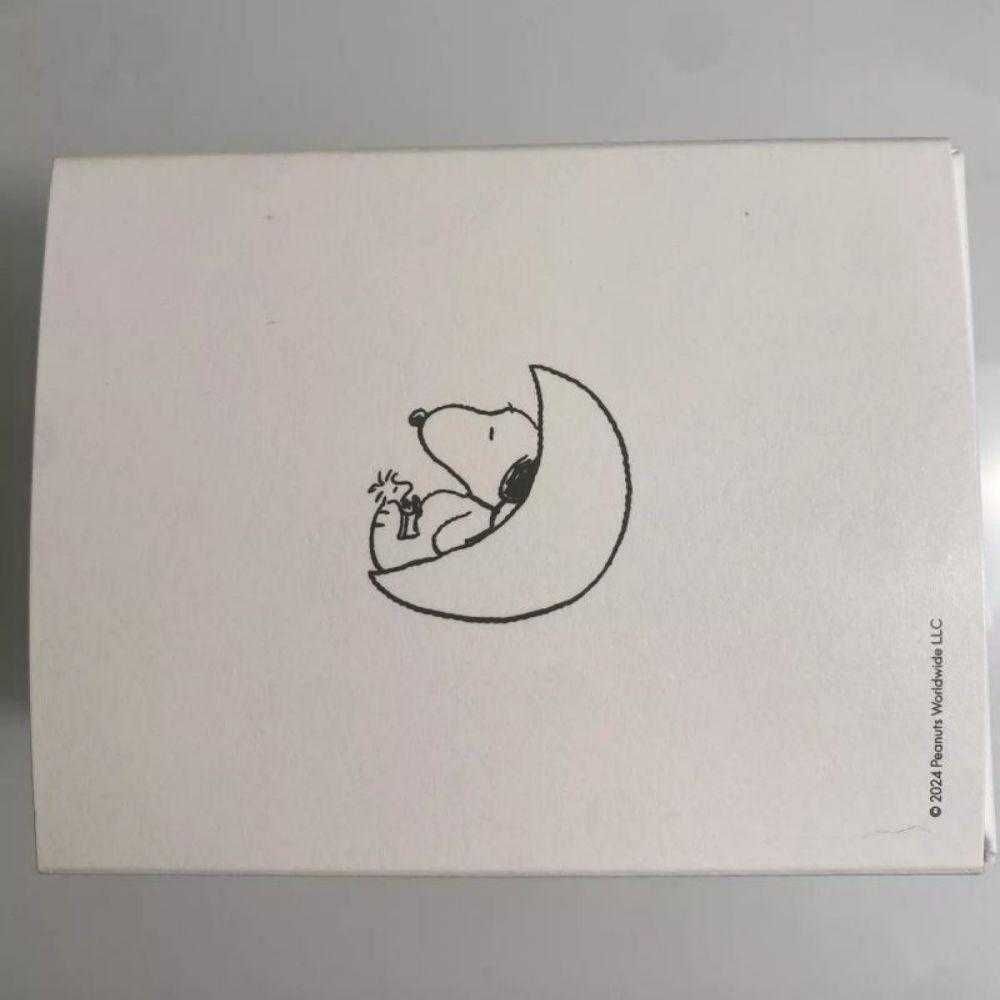Omega x Swatch: Snoopy Moonphase w Modelu SO33W700