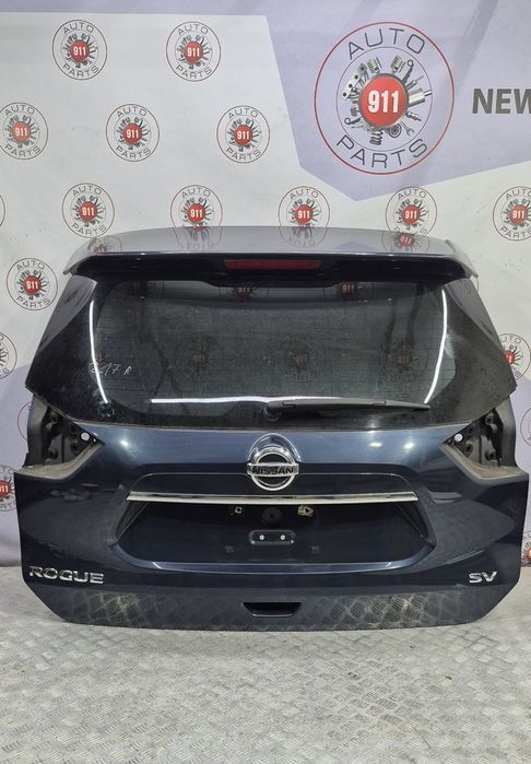 Кришка багажника на Nissan rogue t32 2014-2020 під механічний замок