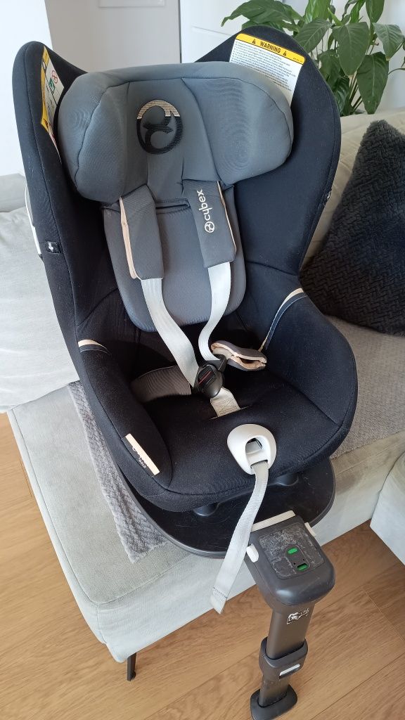 Fotelik Cybex Sirona RWF plus baza, bezwypadkowy (0-18kg)