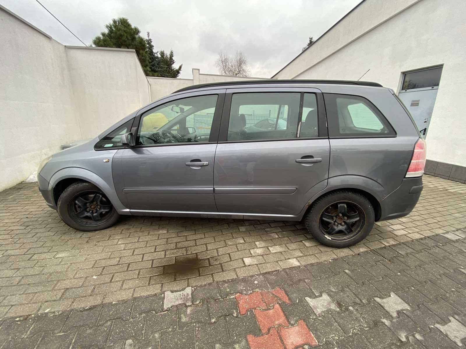 Opel Zafira 1.8 benzyna, rocznik 2006 7-mio osobowy