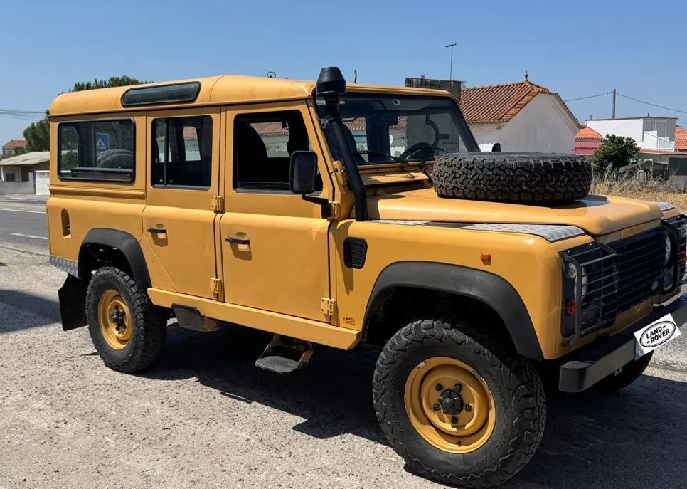 Land Rover Defender 110 2.5 TDi Metal Top