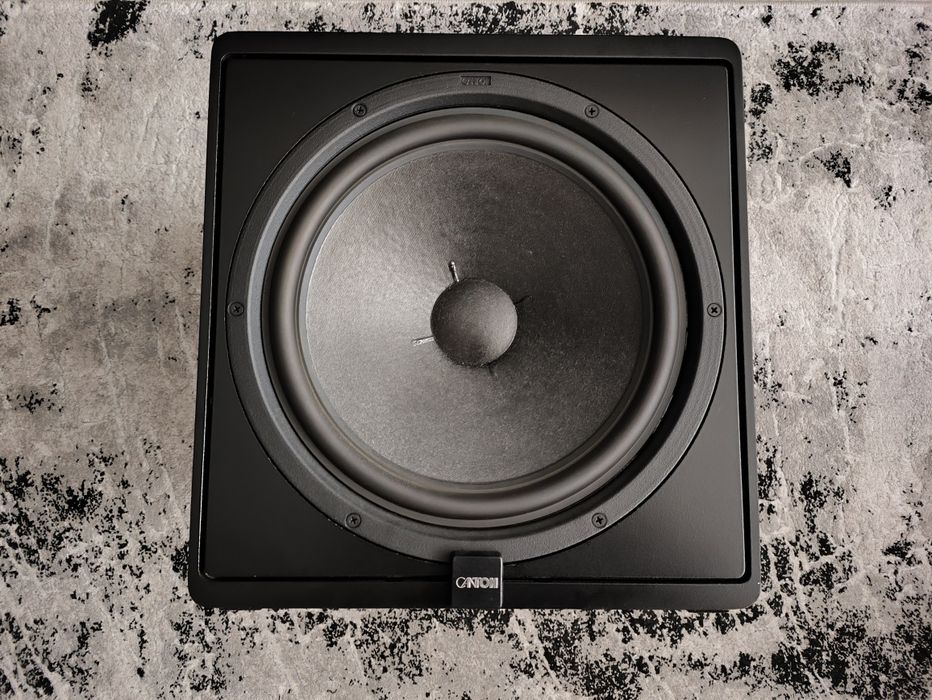 Subwoofer Canton plus C